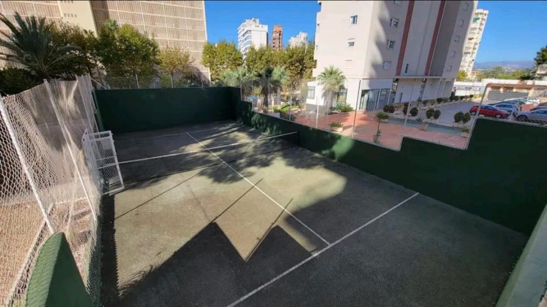 Vacanza Luxury Complex- Parking , Pool Only In The Summer , Rincon De Loix Apartment Benidorm Bagian luar foto
