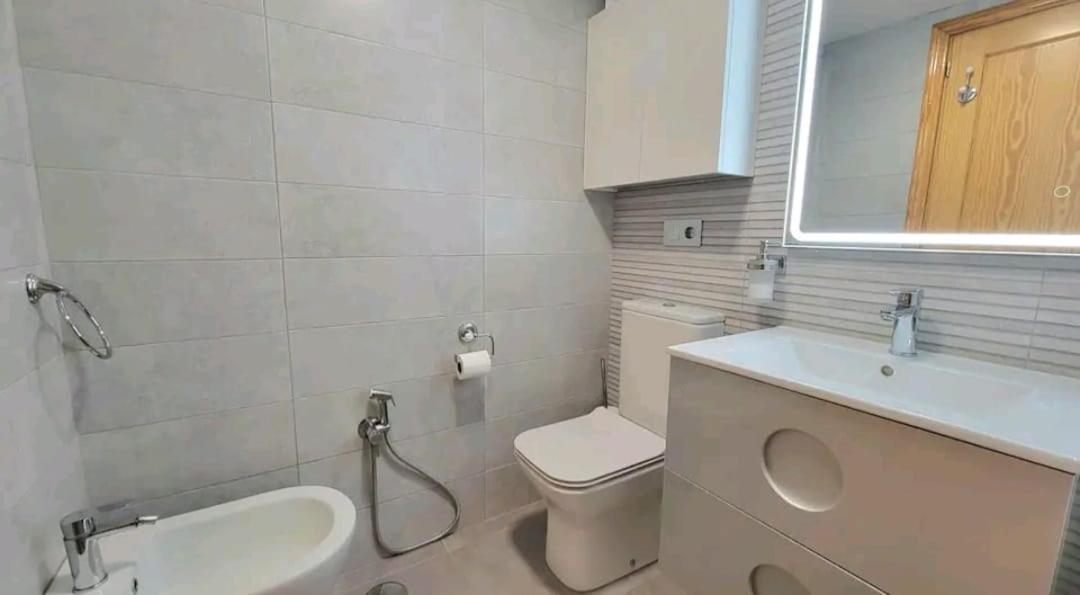 Vacanza Luxury Complex- Parking , Pool Only In The Summer , Rincon De Loix Apartment Benidorm Bagian luar foto