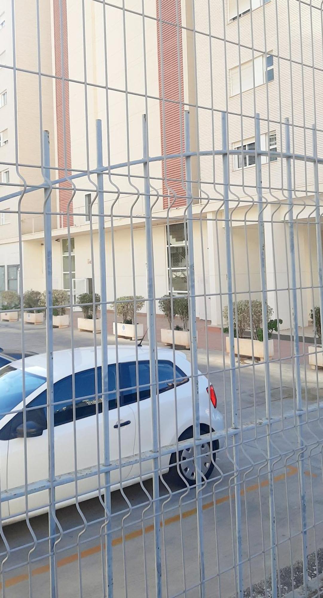 Vacanza Luxury Complex- Parking , Pool Only In The Summer , Rincon De Loix Apartment Benidorm Bagian luar foto